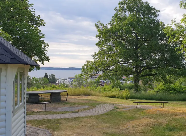 Sommar på kyrkberget – Våffelcafé