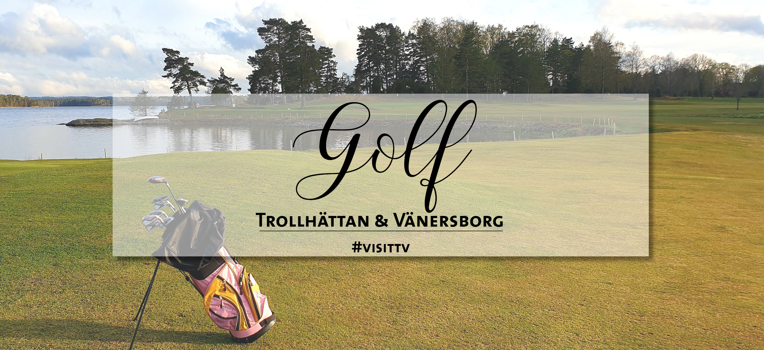 Golfbag på en golfbana.