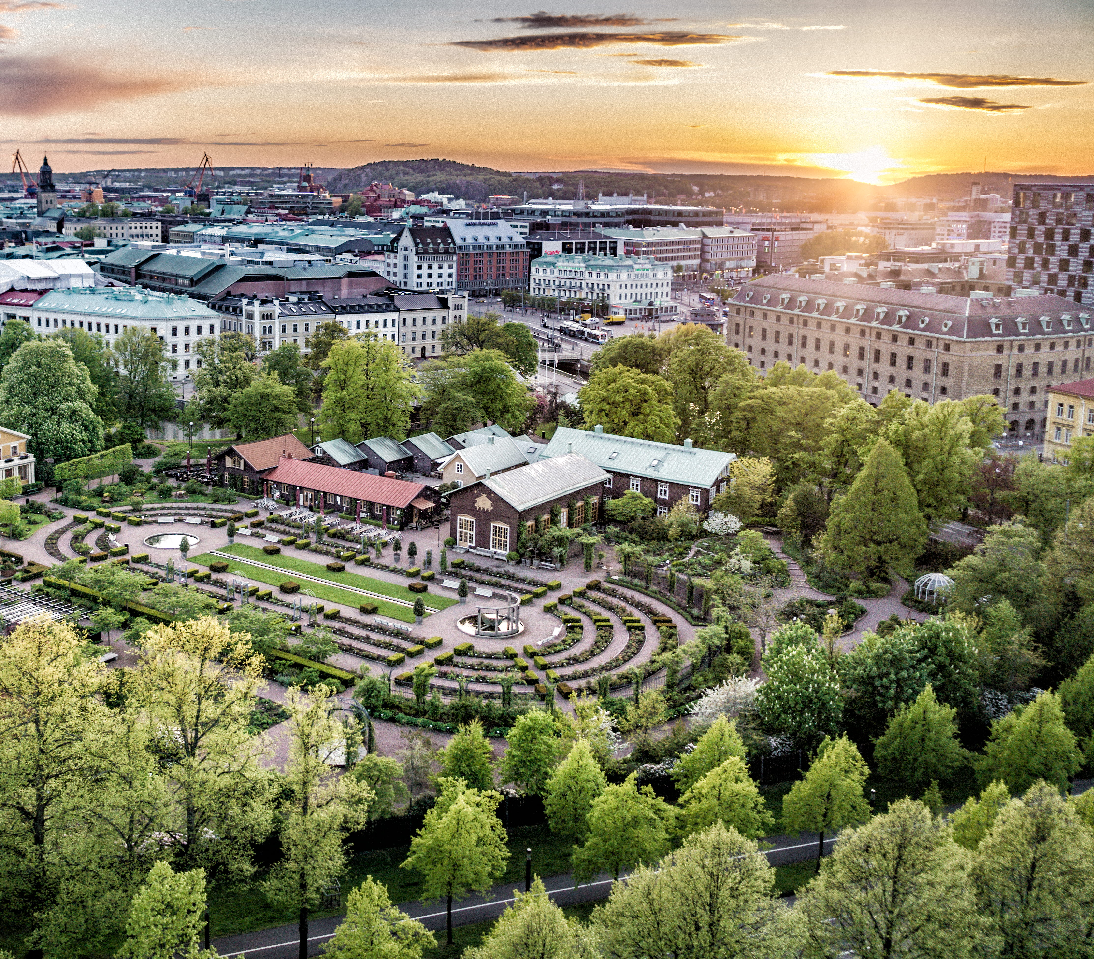 Vy över Trädgårdsföreningen i centrala Göteborg