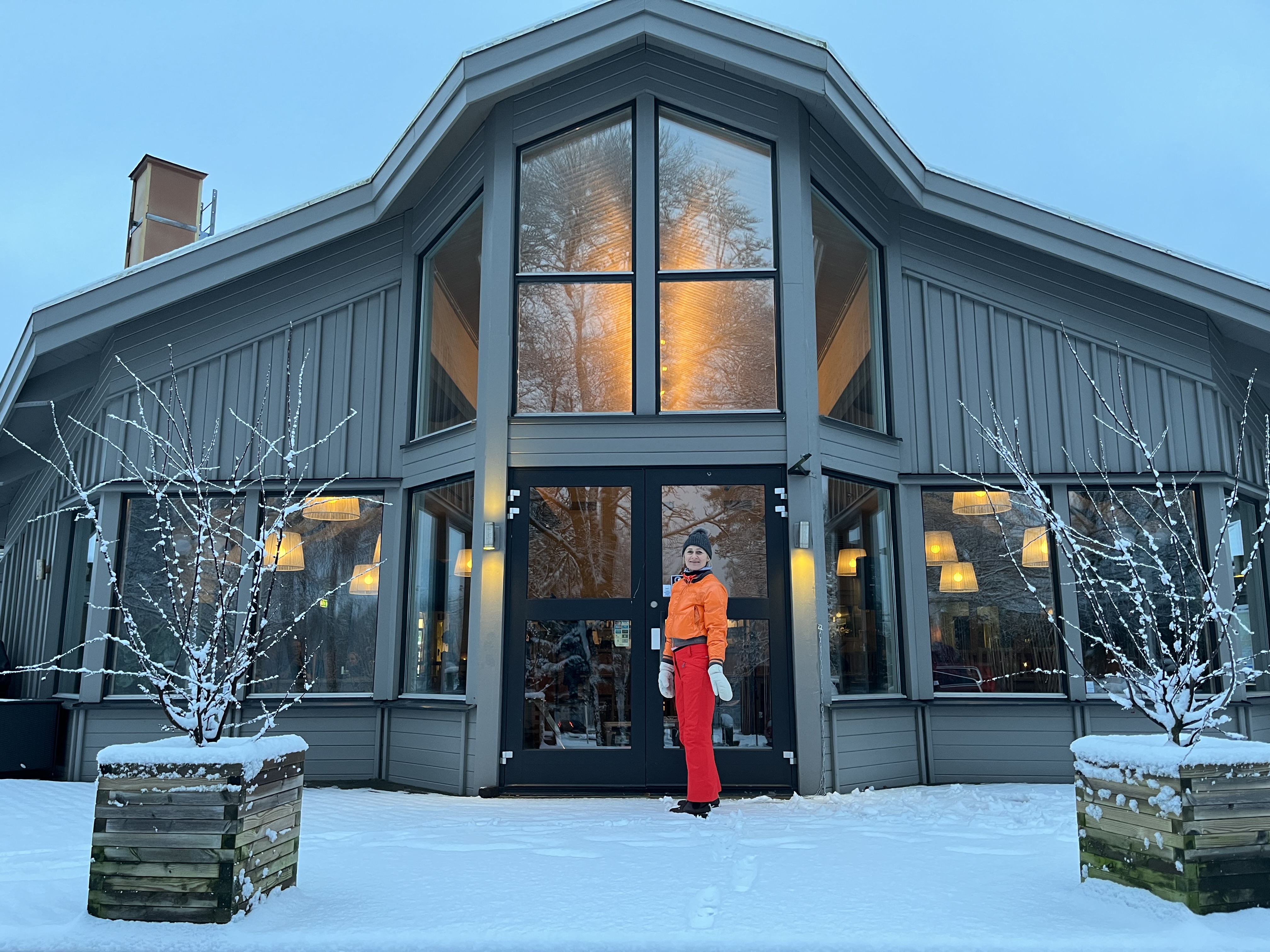 The entrance to Hotel Lassalyckan