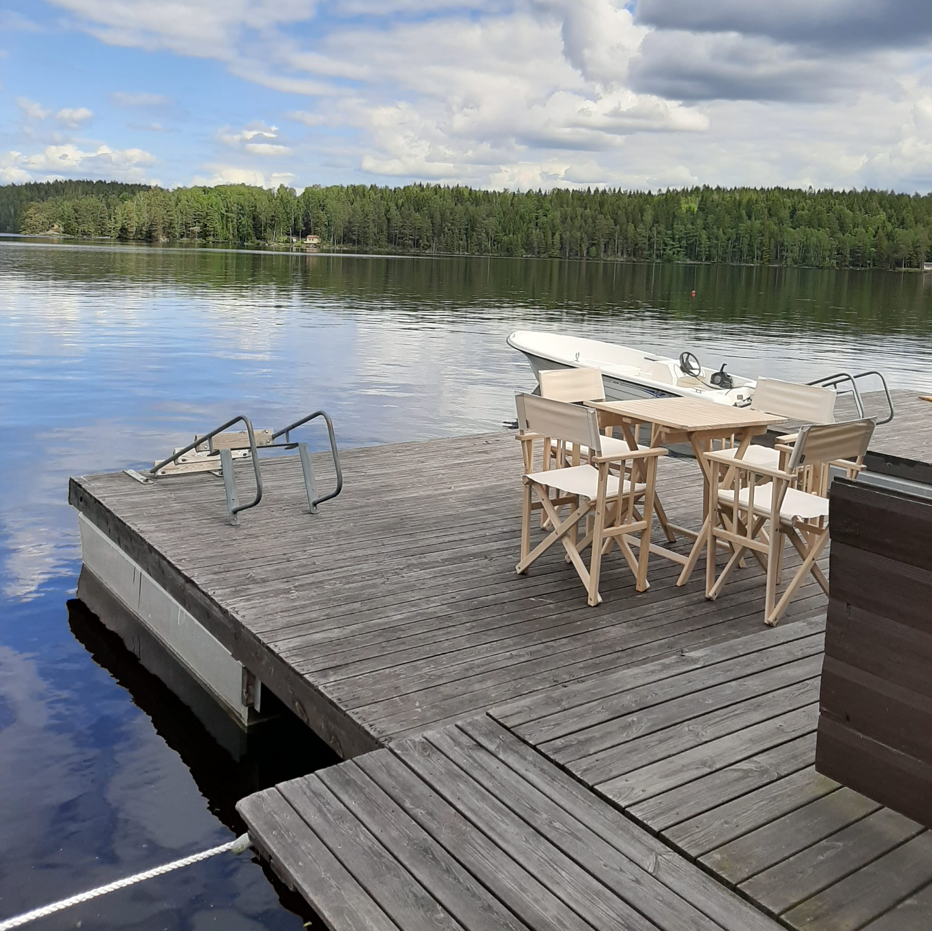 Stugbåt hos Dalslands Stugbåtsuthyrning
