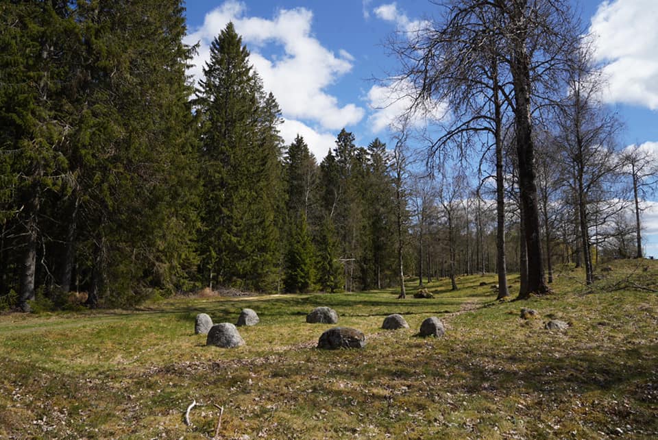 Hindalebyns gravfält