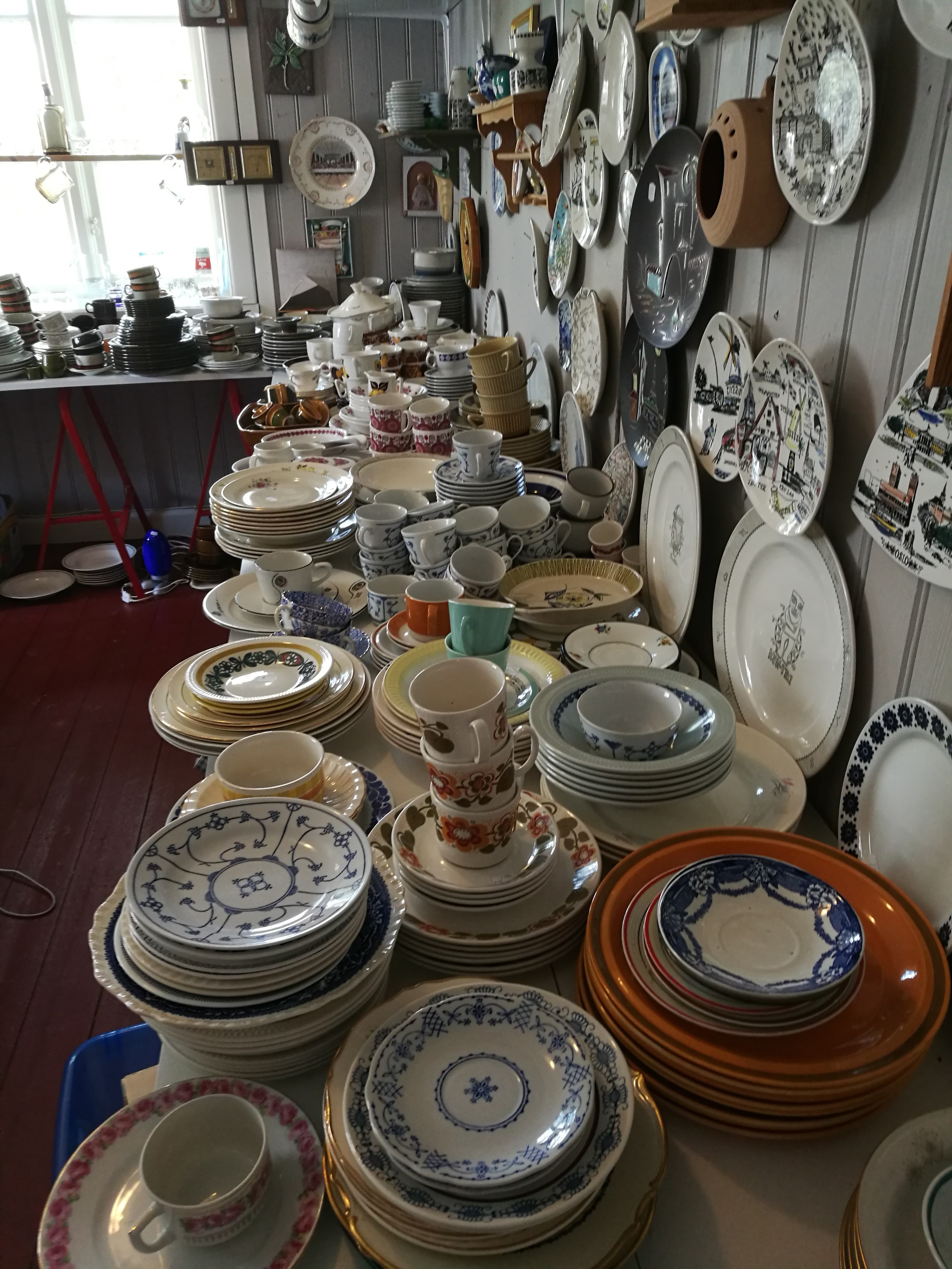 Korsbyns Loppis & Kuriosa