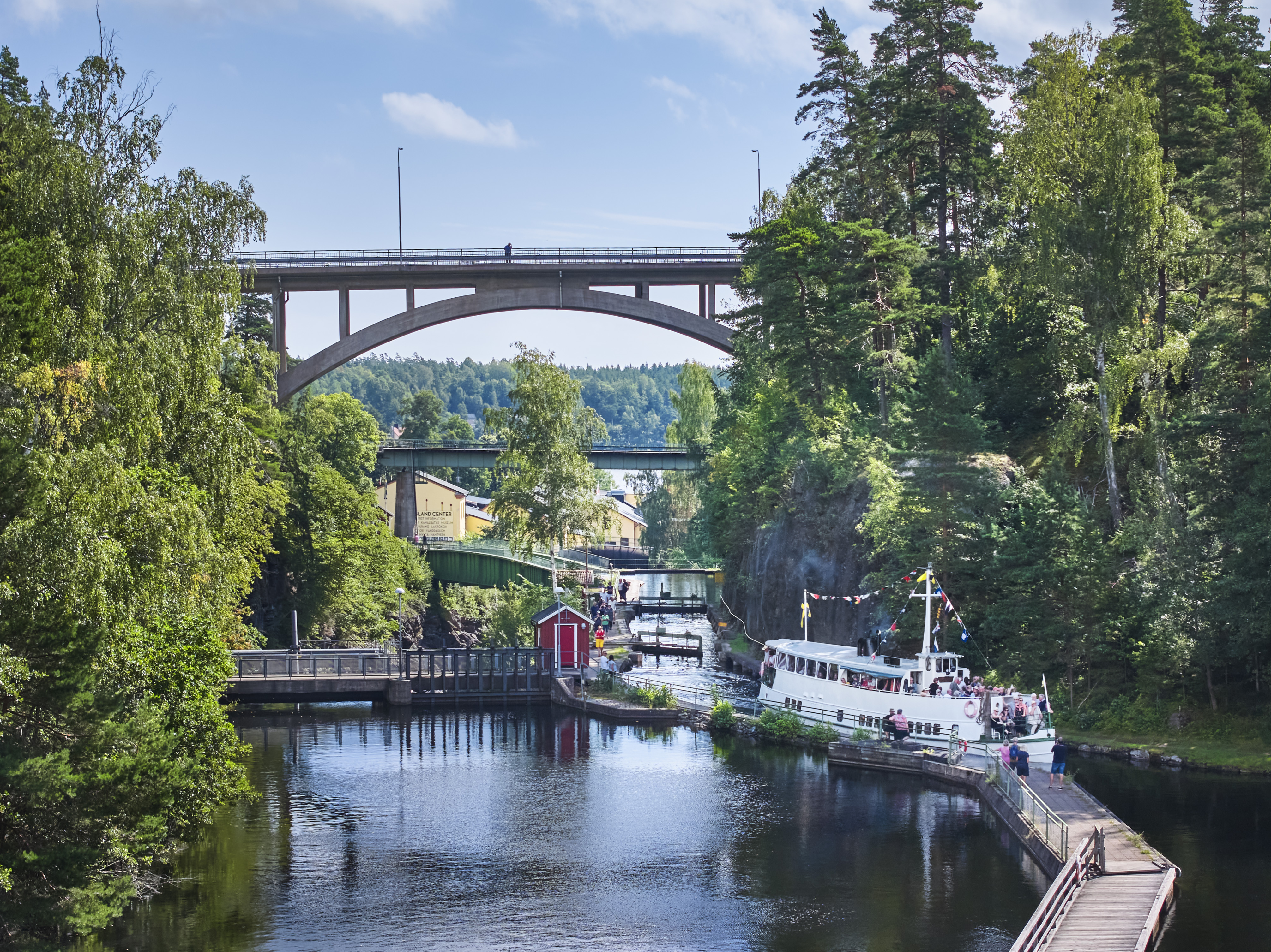 Lock and aqueduct in Håverud