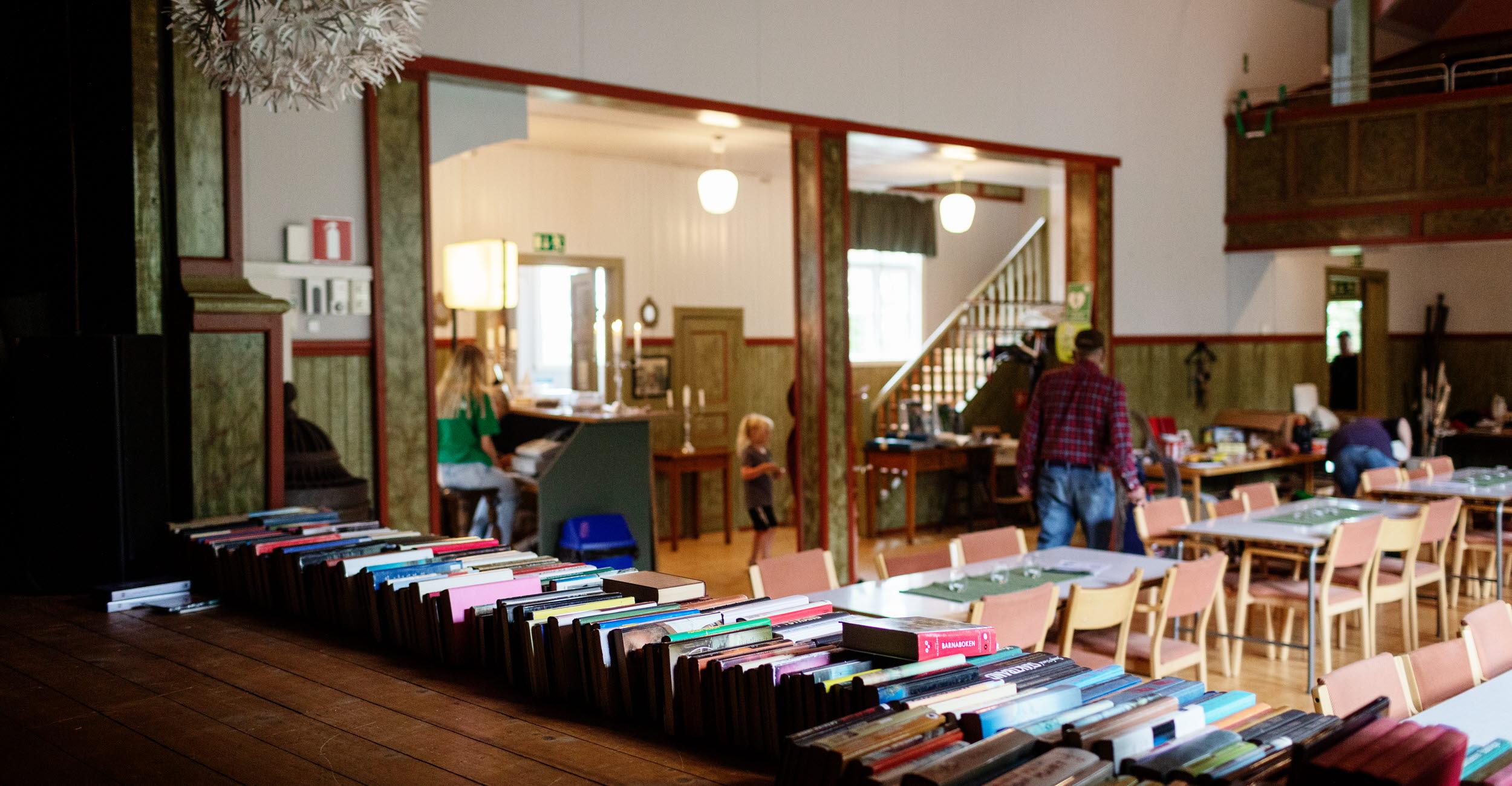 loppis och sommarcafé på Skogshyddans bygdegård i Särestad, Grästorp