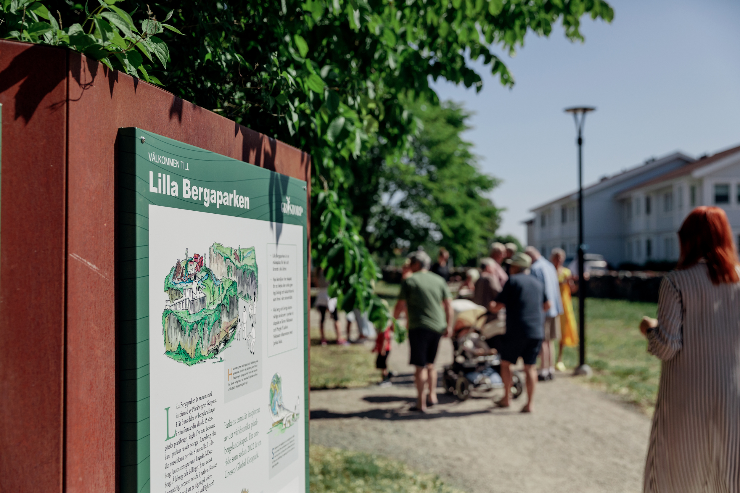 Skylt i Lilla Bergaparken i Grästorp