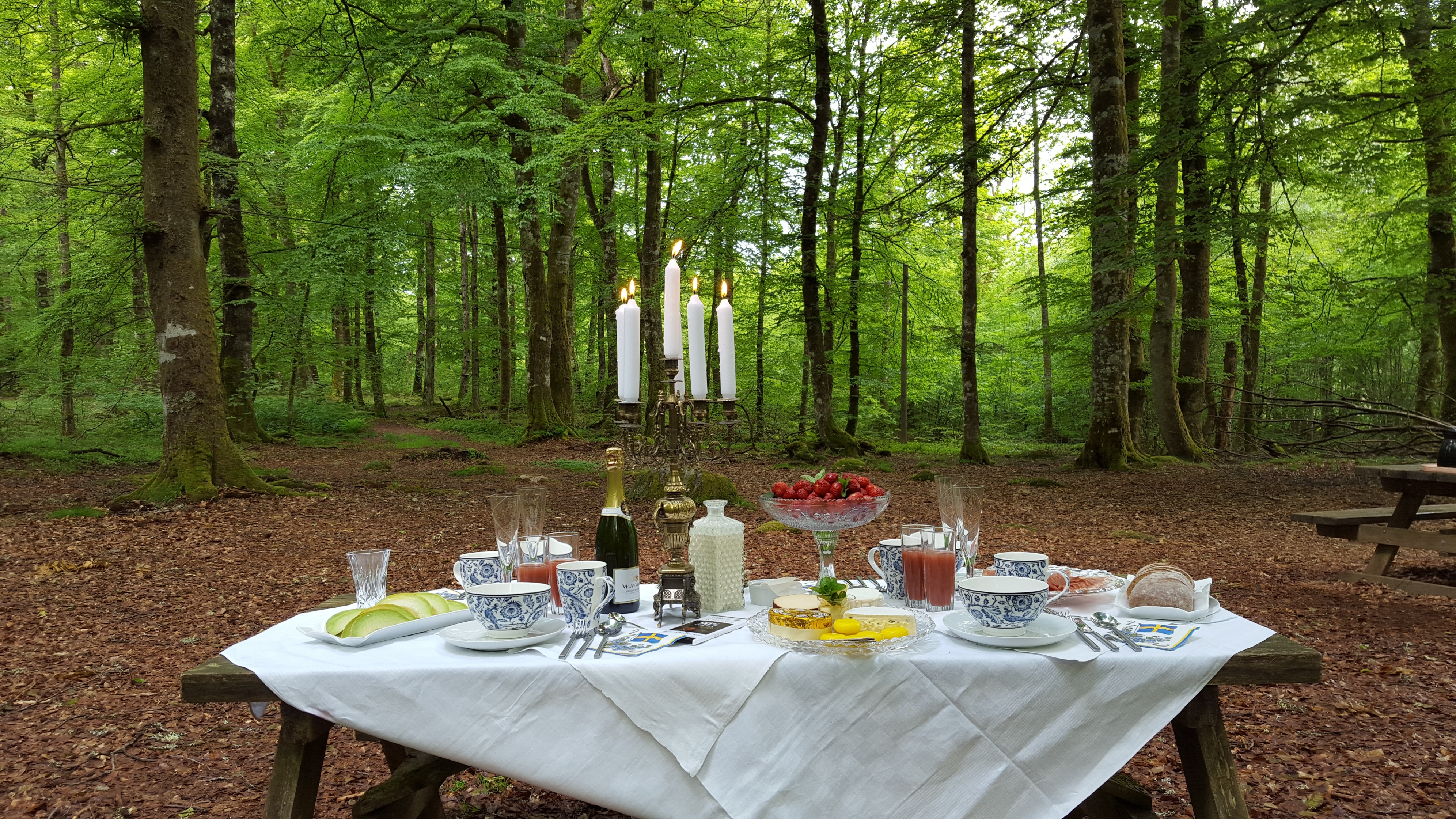 Crea Diem Bokcafé
Taste the Countryside - Affärsgatan mitt i grönskan
tastethecountryside.se