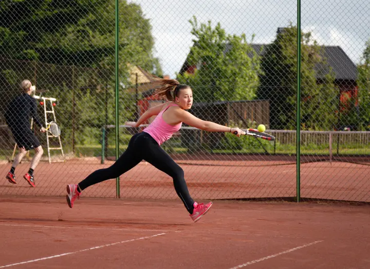 Utomhustennis i Hjo Stadspark