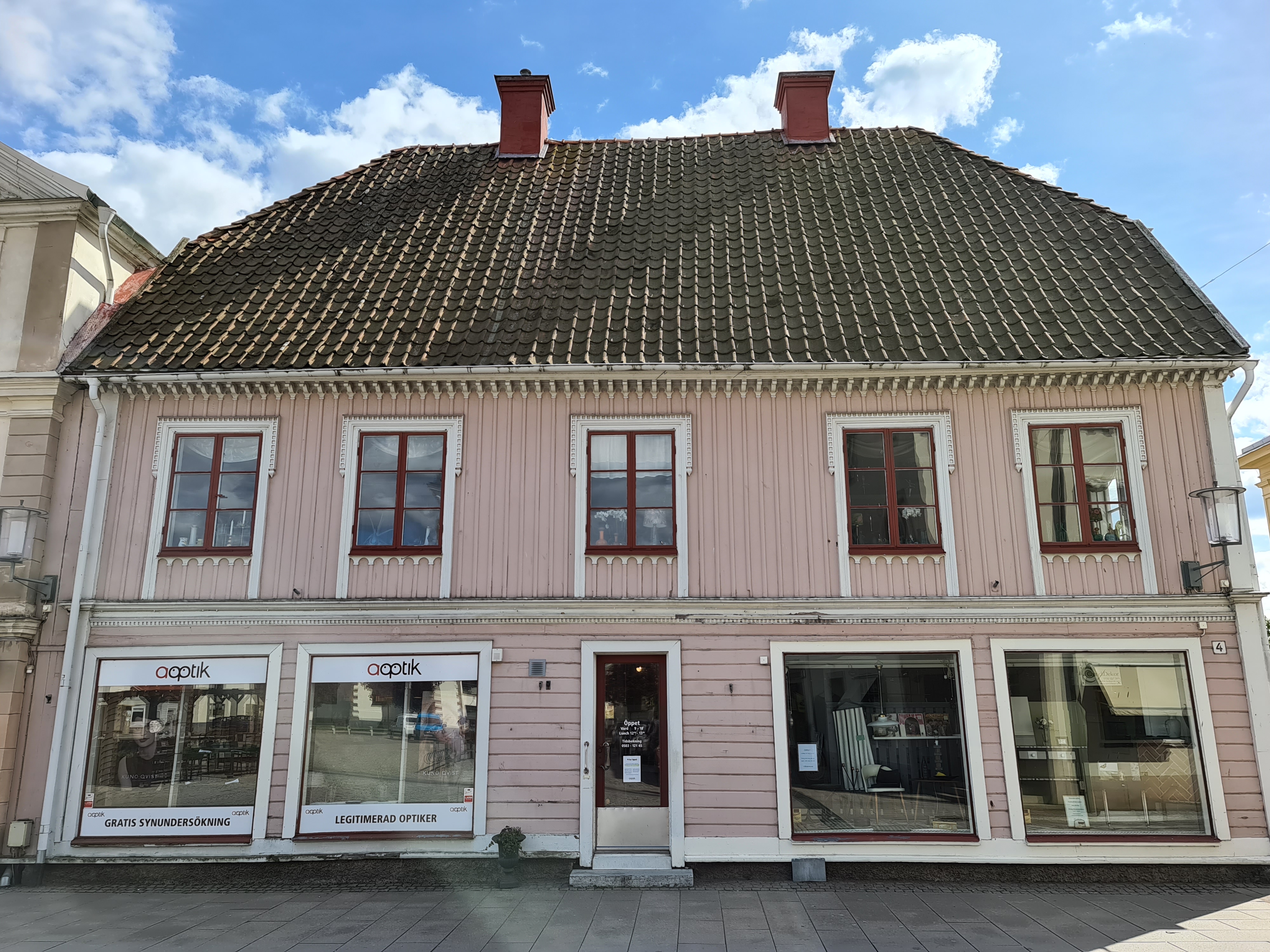 One of Hjo's oldest houses by the market square. 