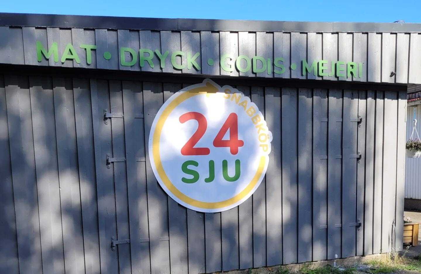 24 SJU Snabbköp Gate