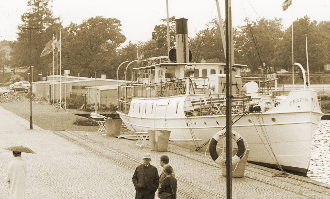Historisk bild över Hjo hamn. 