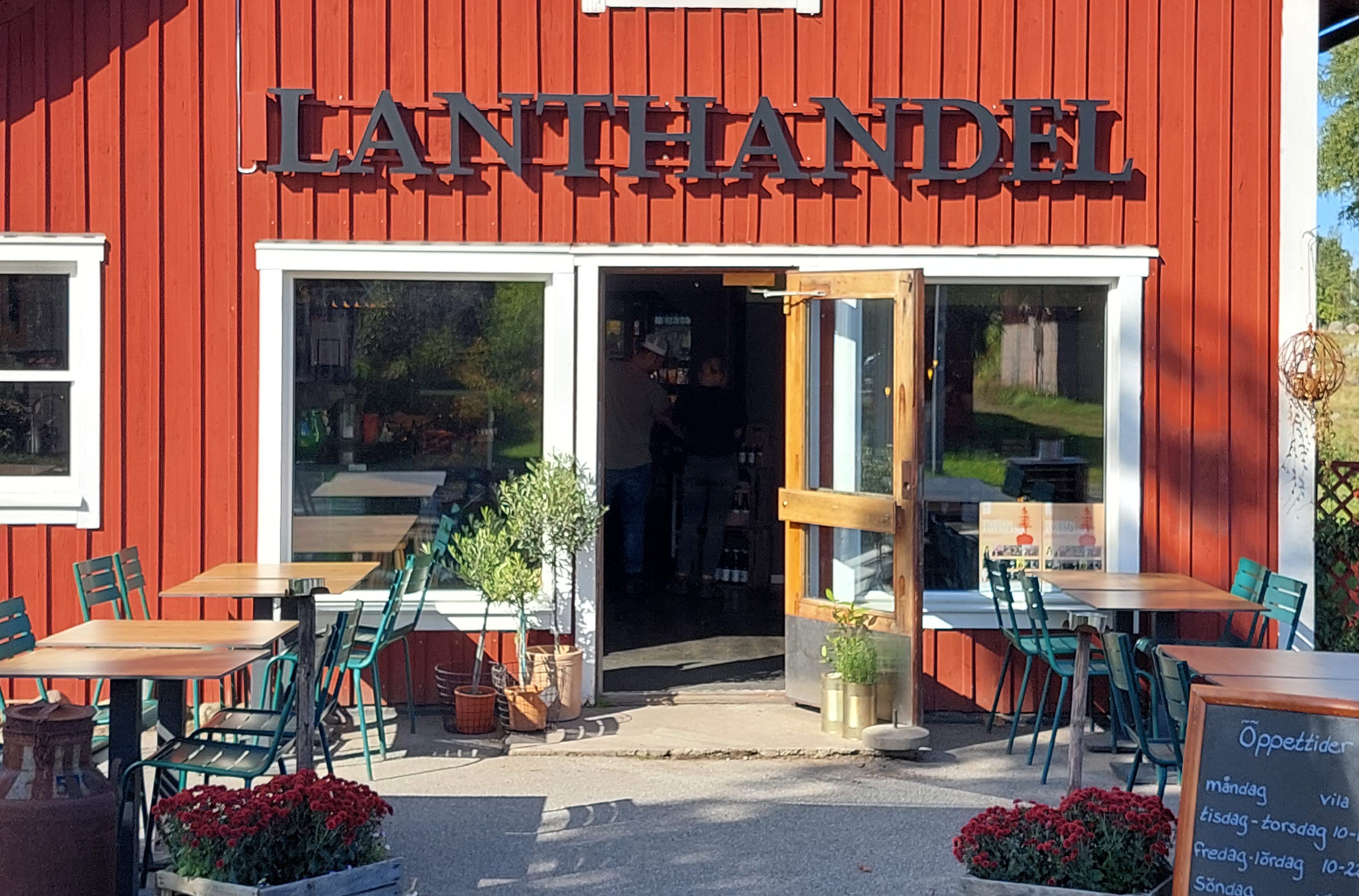 Tiveds Lanthandel och krog
