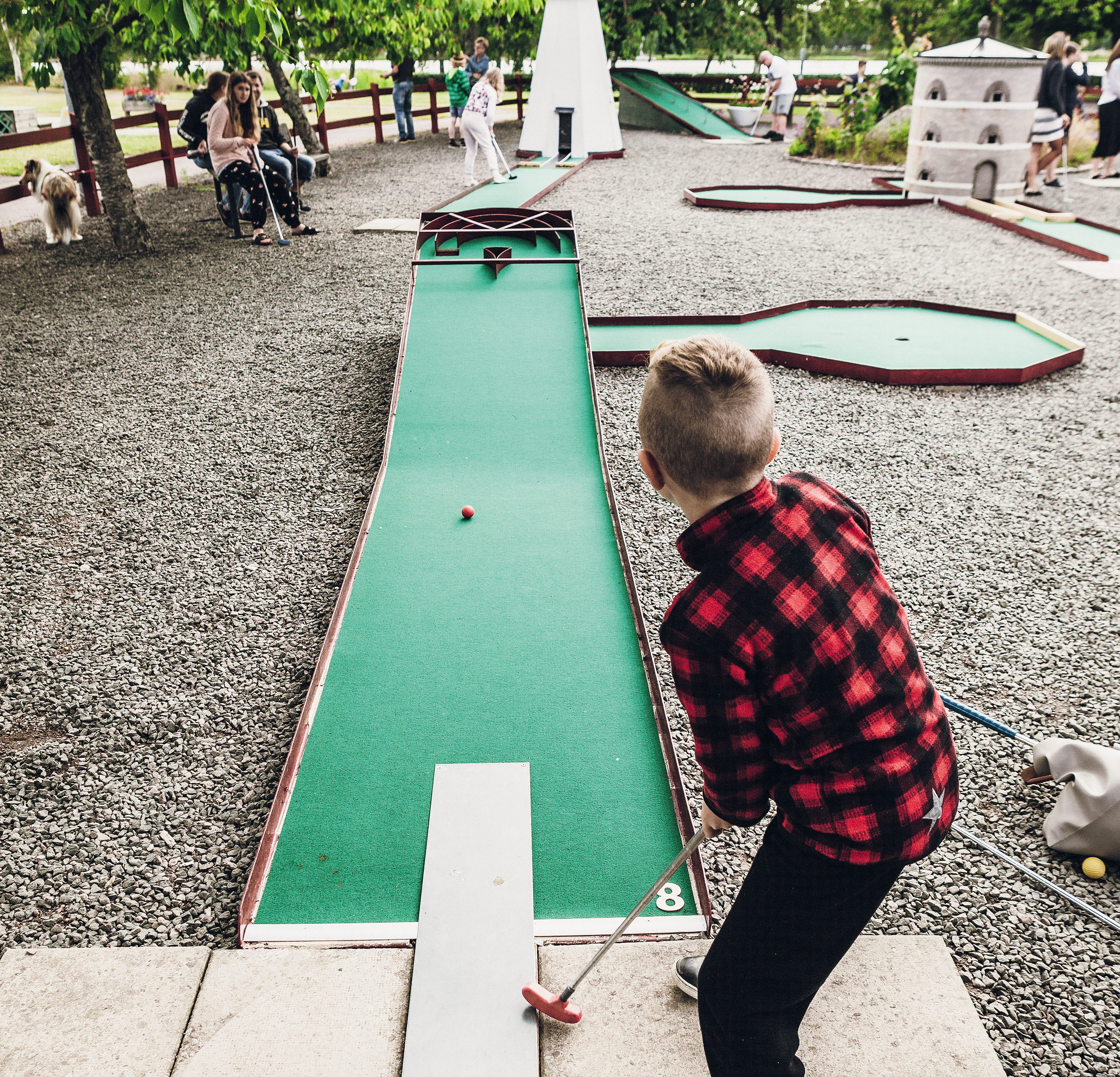 Minigolf vid Göta Kanal