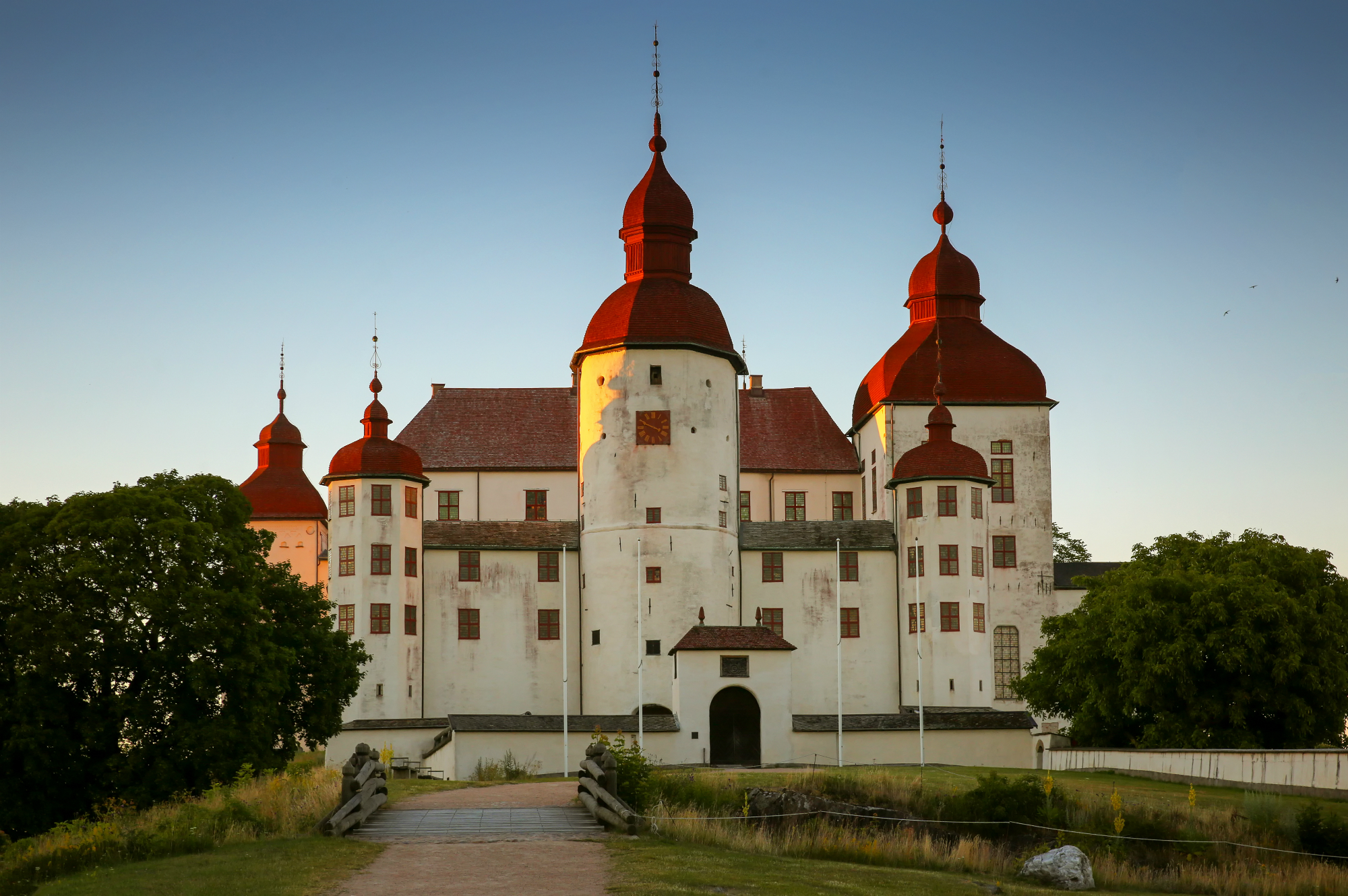 Läckö Slott i kvällsol