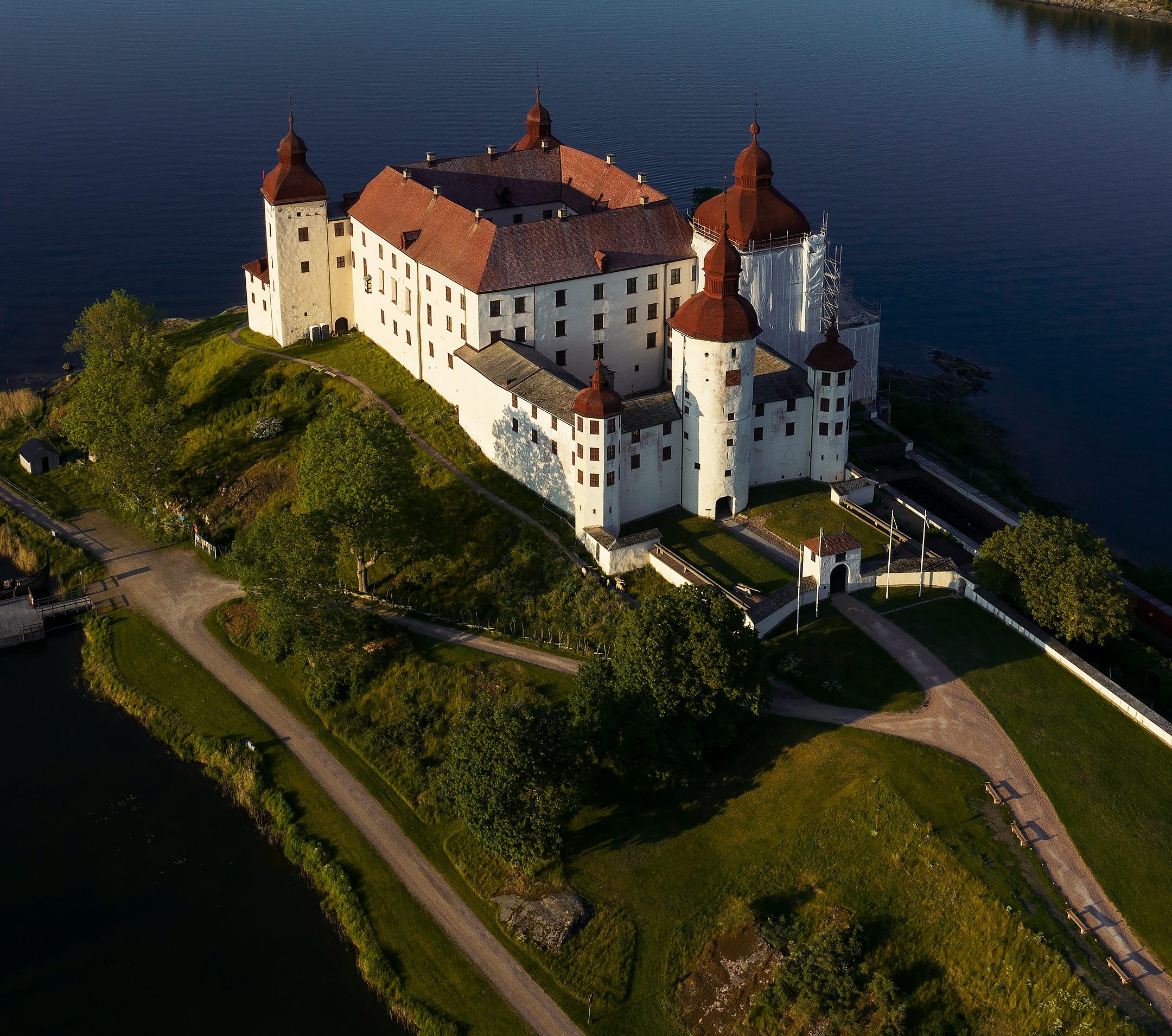 Drönarbild över Läckö Slott