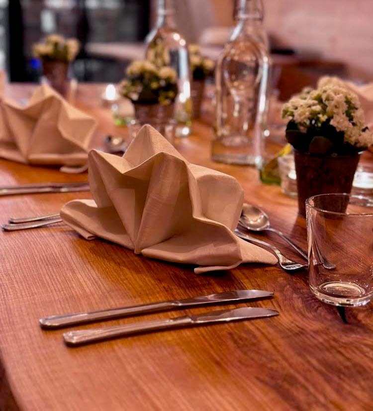 Dukning hos Olofmånsgården