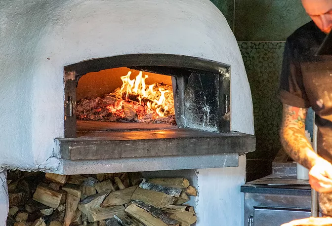 brasserie stationen, vedugn med pizza
