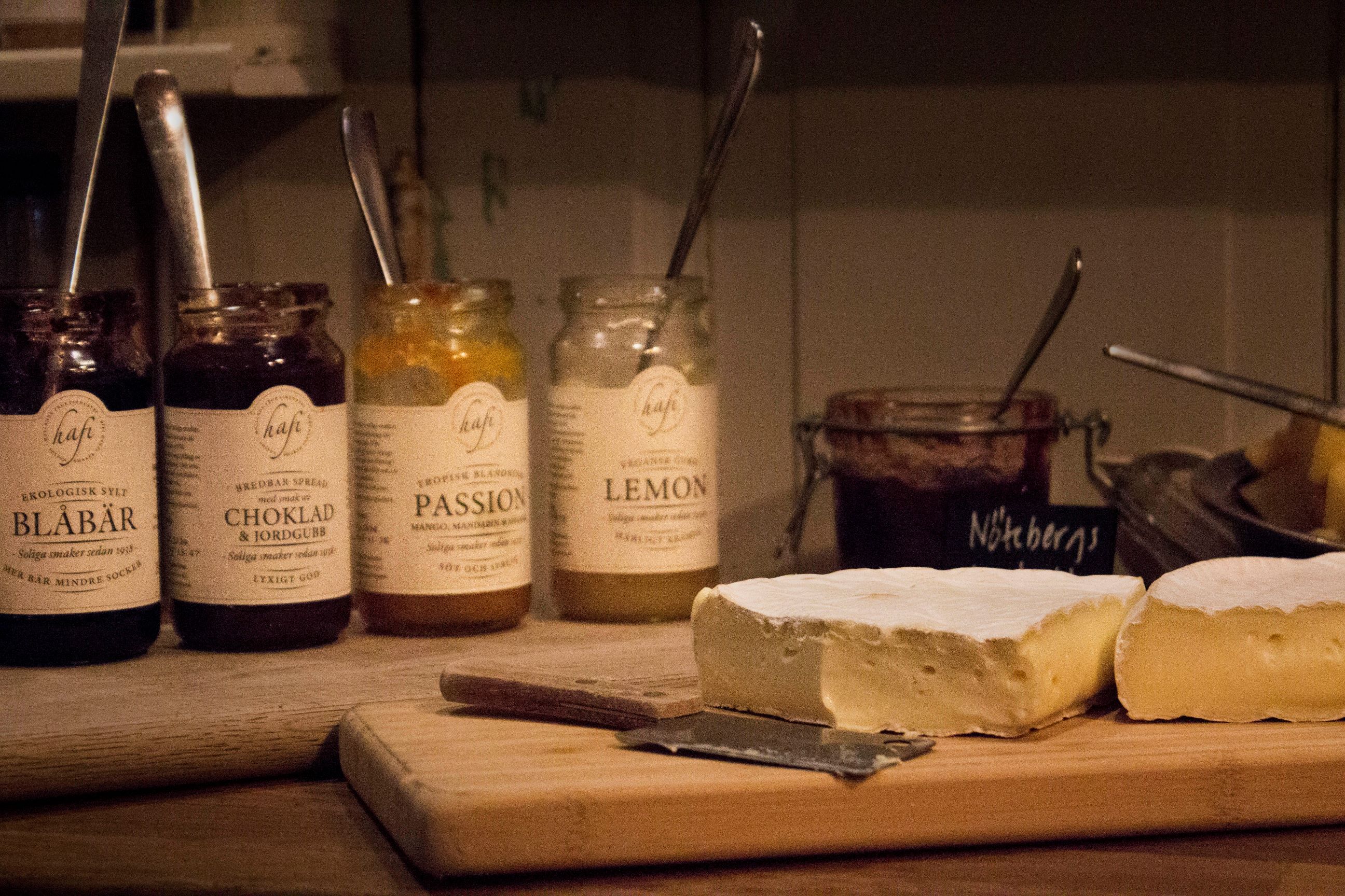 Lantlig Afternoon Tea på Farmlodge!  