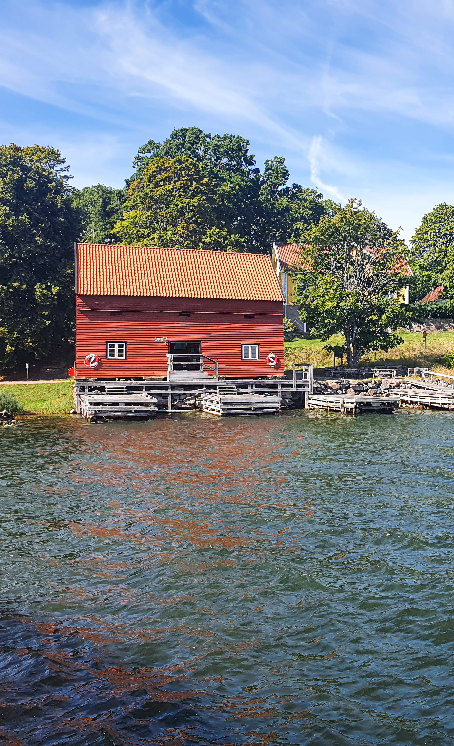 Glasmagasinet på Brommö.