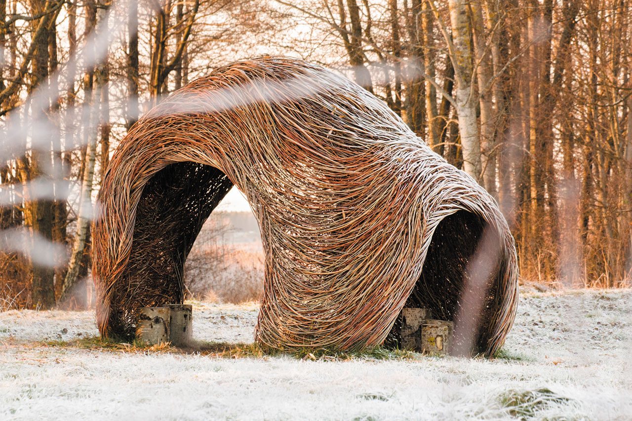 Konstinstallation "Bäcken shelter" (Nästet) vid Bäcken i Mariestad. 