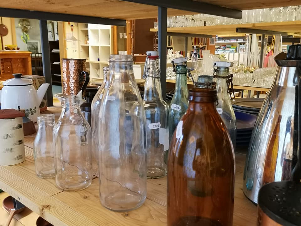 Gula huset IFK Örby loppis och second hand