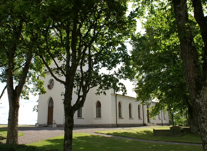 Erikstads kyrka och kyrkoruin