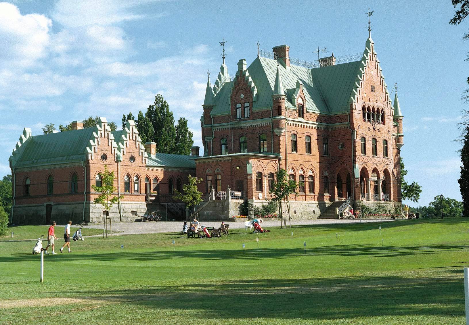 Photo of Torreby castle.