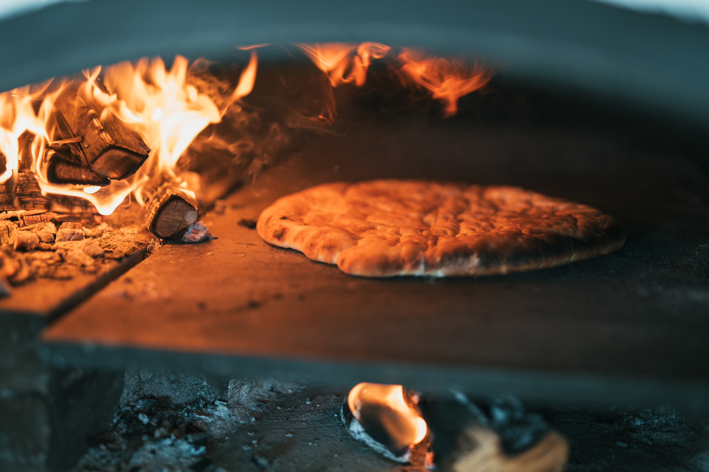 The local bread Hönökaka or Bagebrö