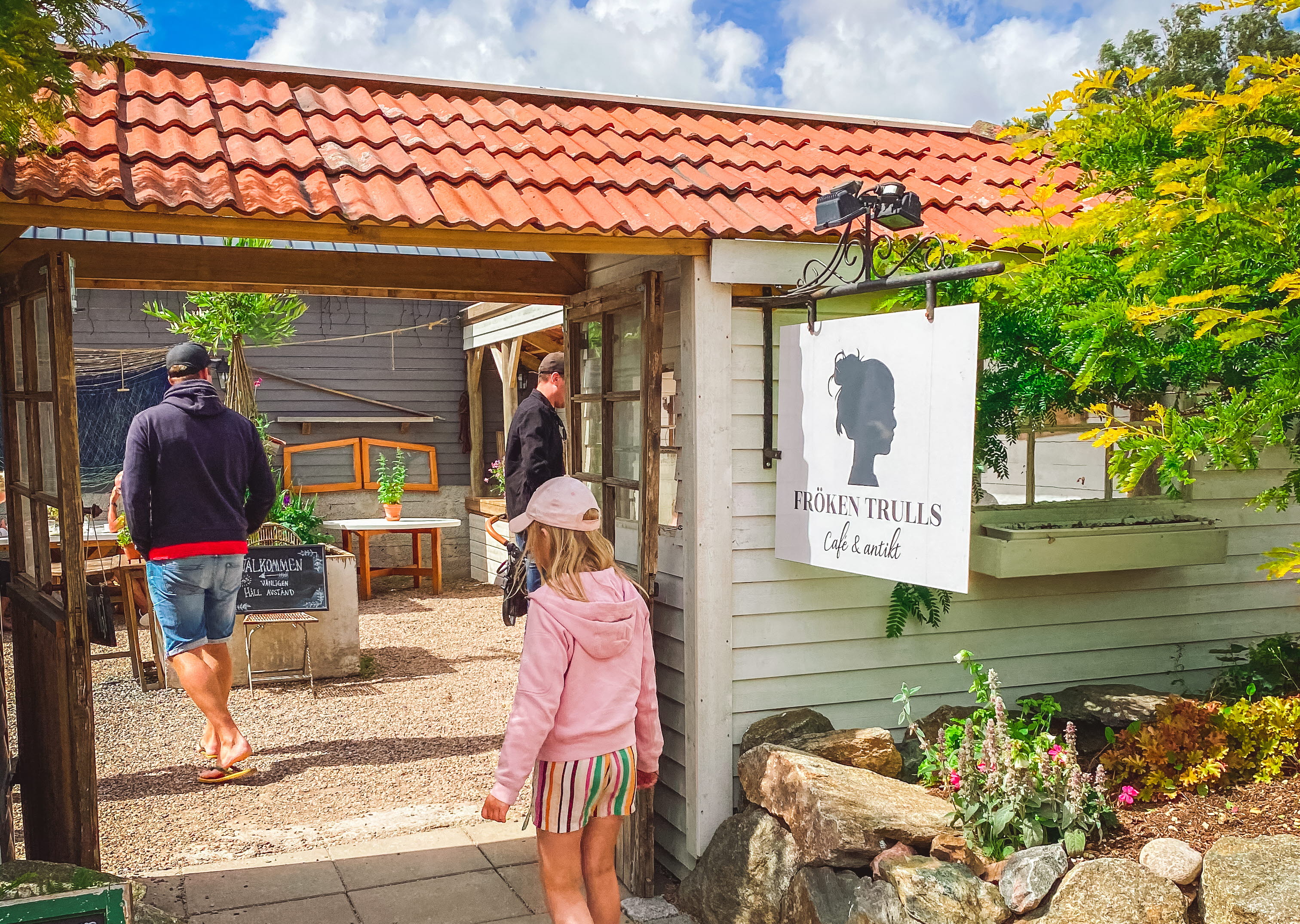 Fröken Trulls Café & Antikt