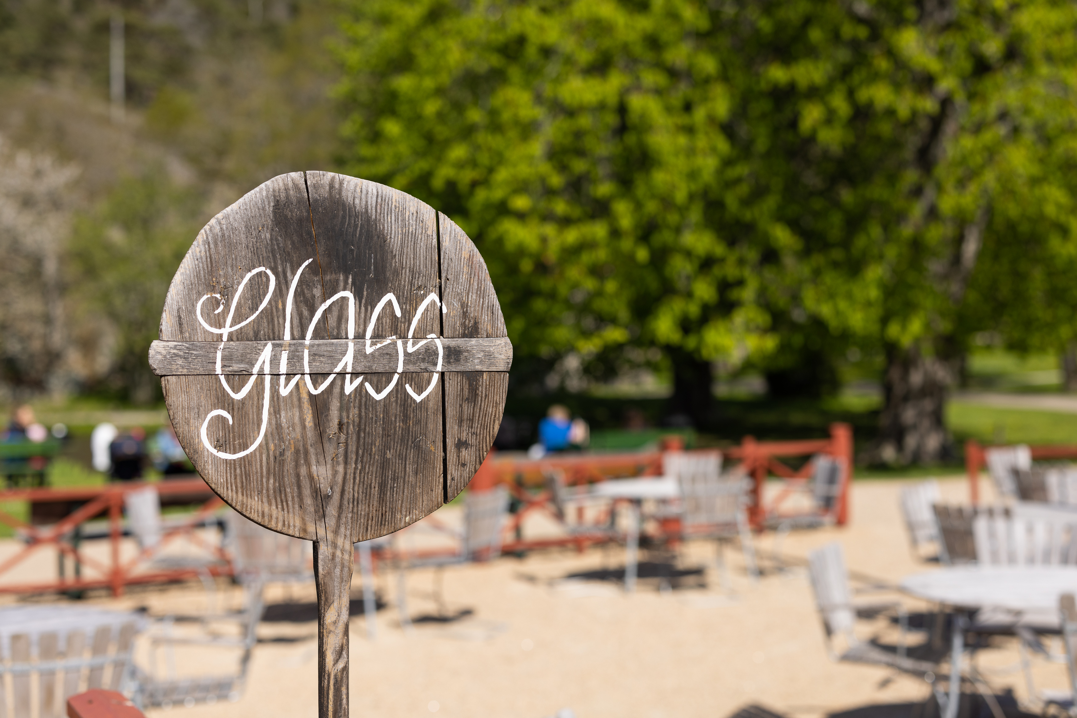 Glass, Sundsby Säteri, Tjörn