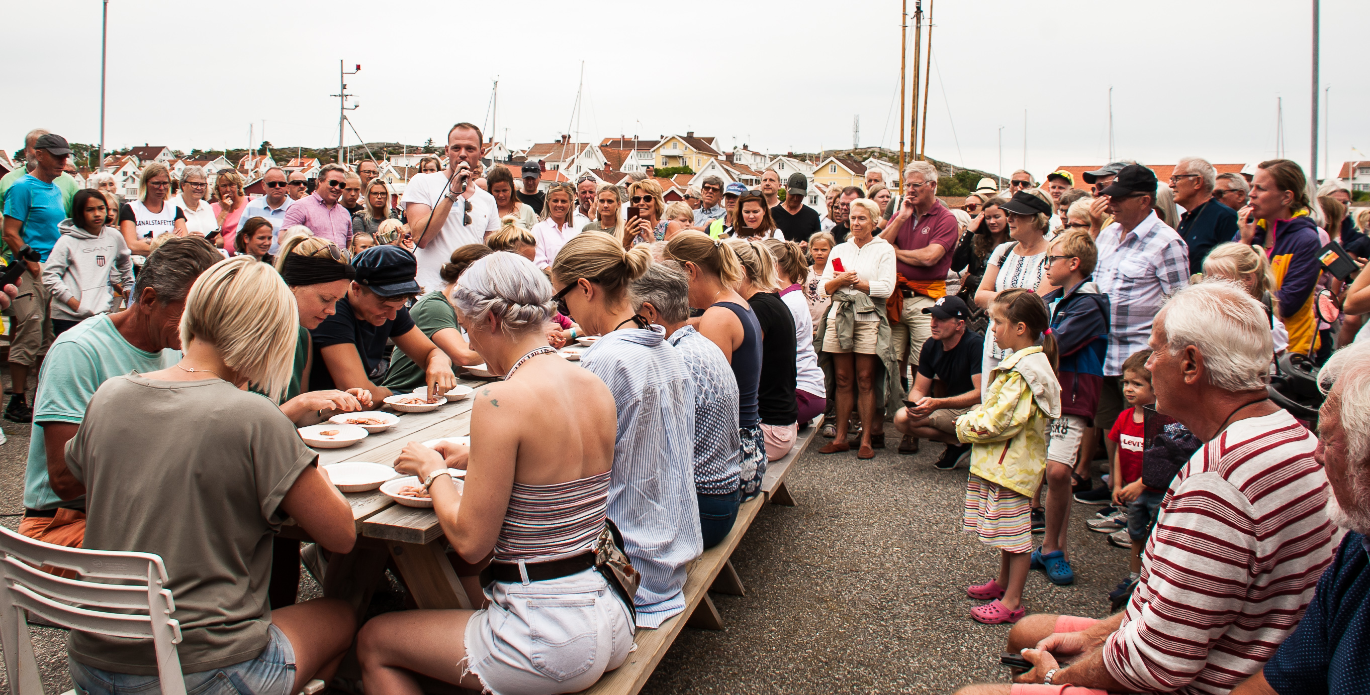 Kanalfesten i Grundsund 2019. Räkskalartävling.
