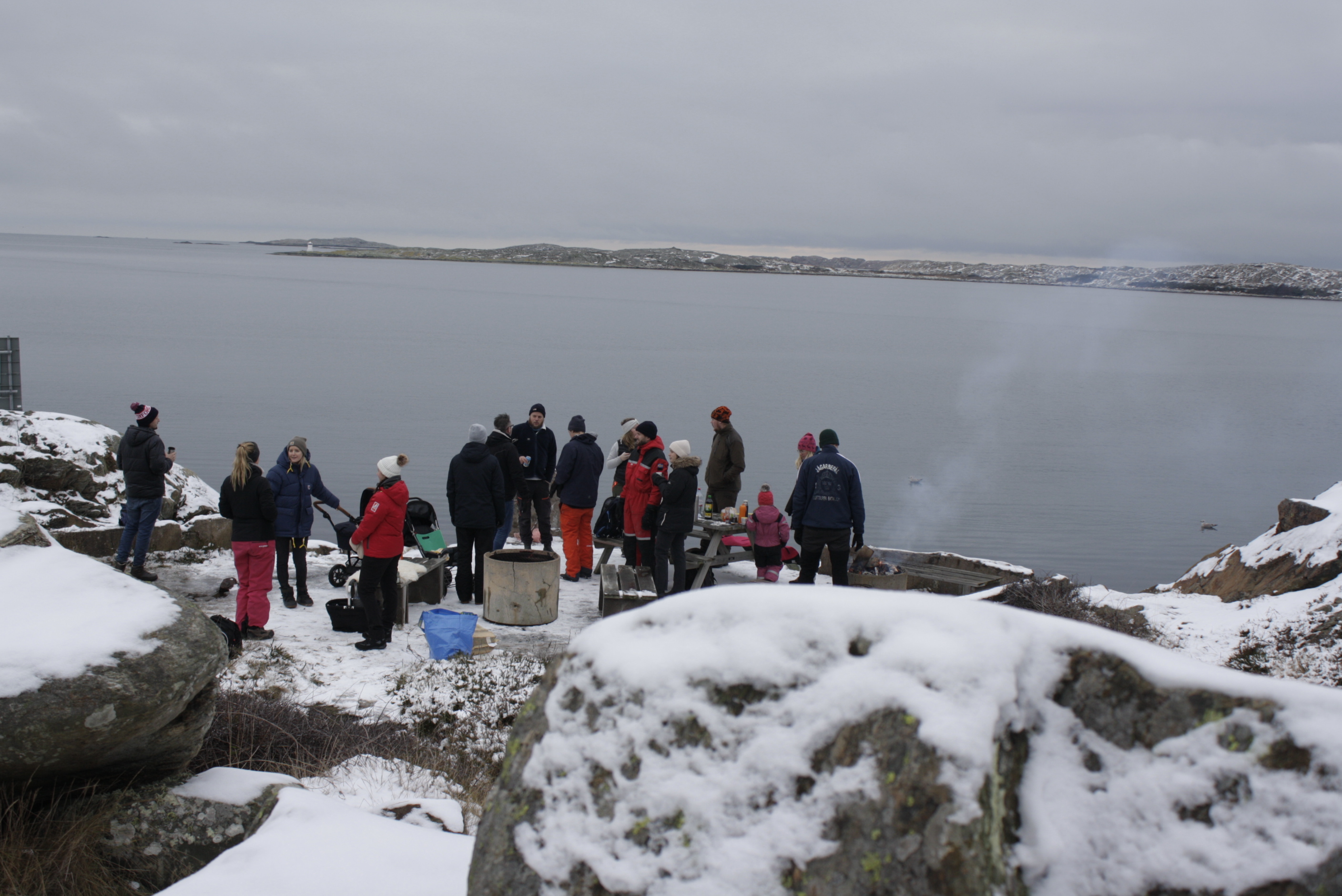 Skäddhålan vinter grillning