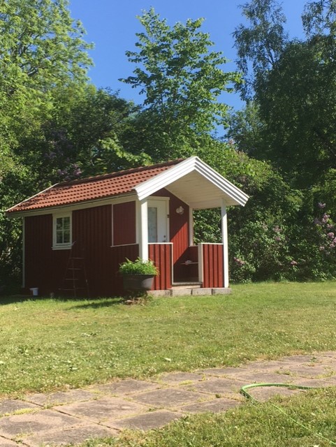 En liten röd friggebod