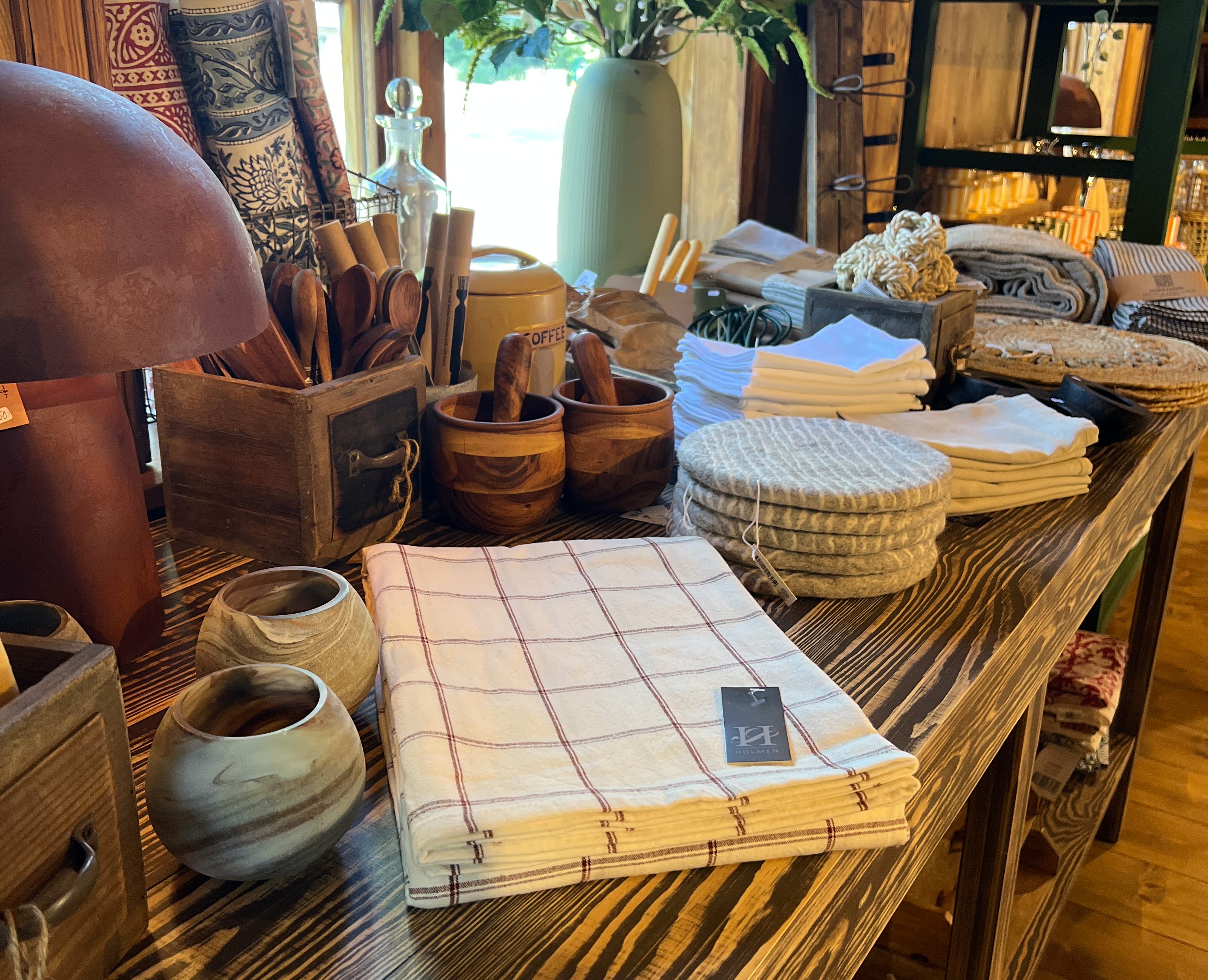 Gårdsbutiken på Klostergårdens Vandrarhem i Varnhem.