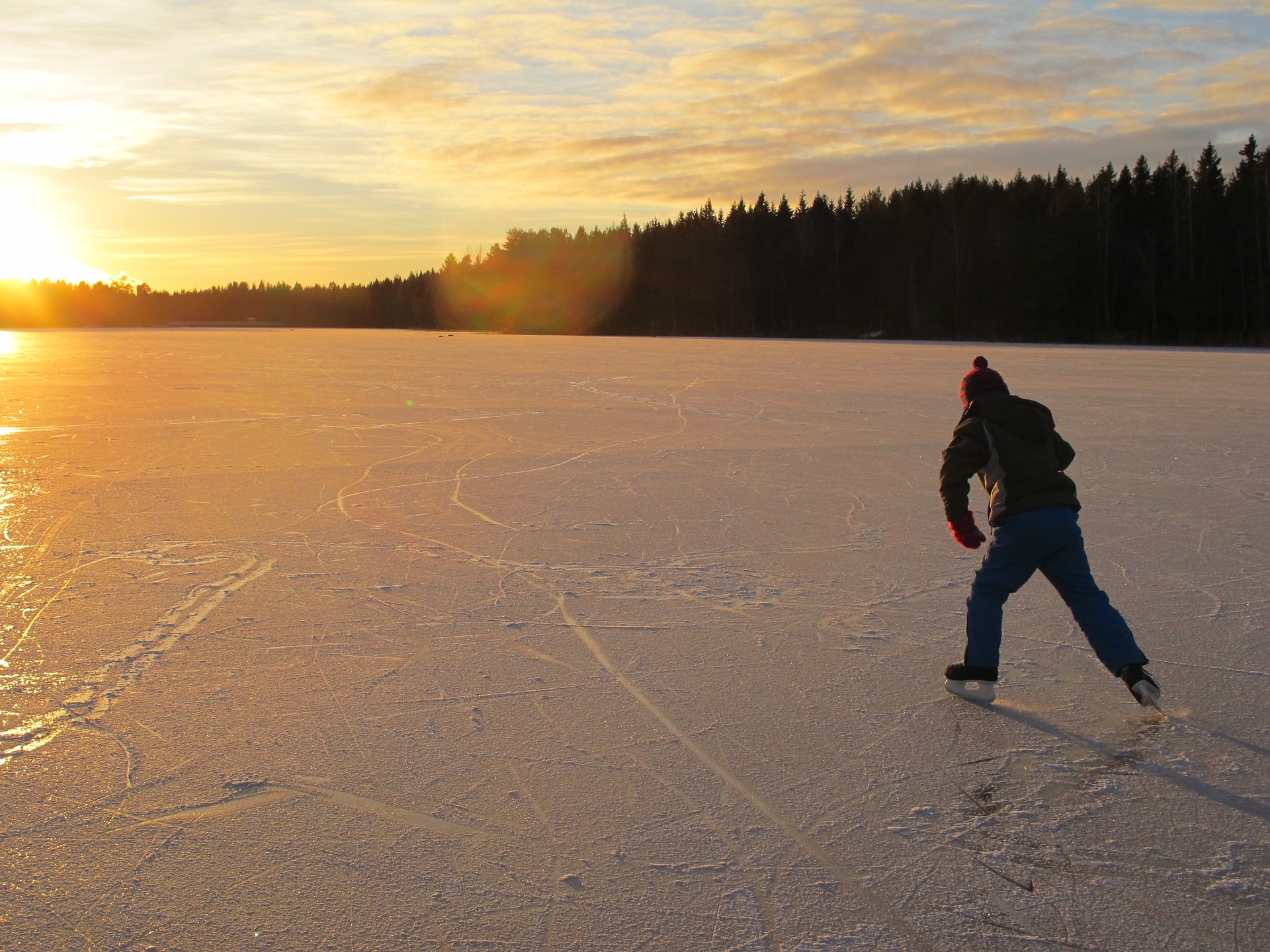 Skridskor på naturis kring Skara