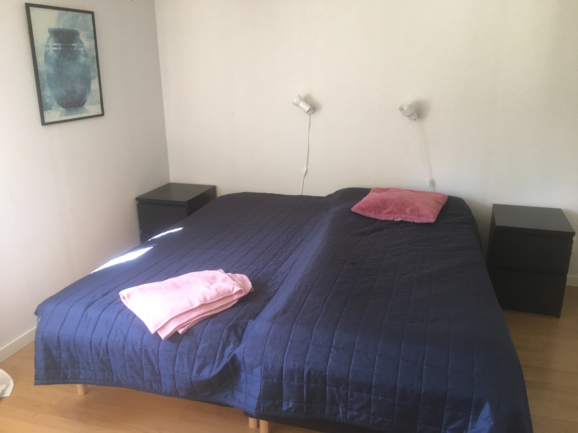 Sovrum med dubbelsäng