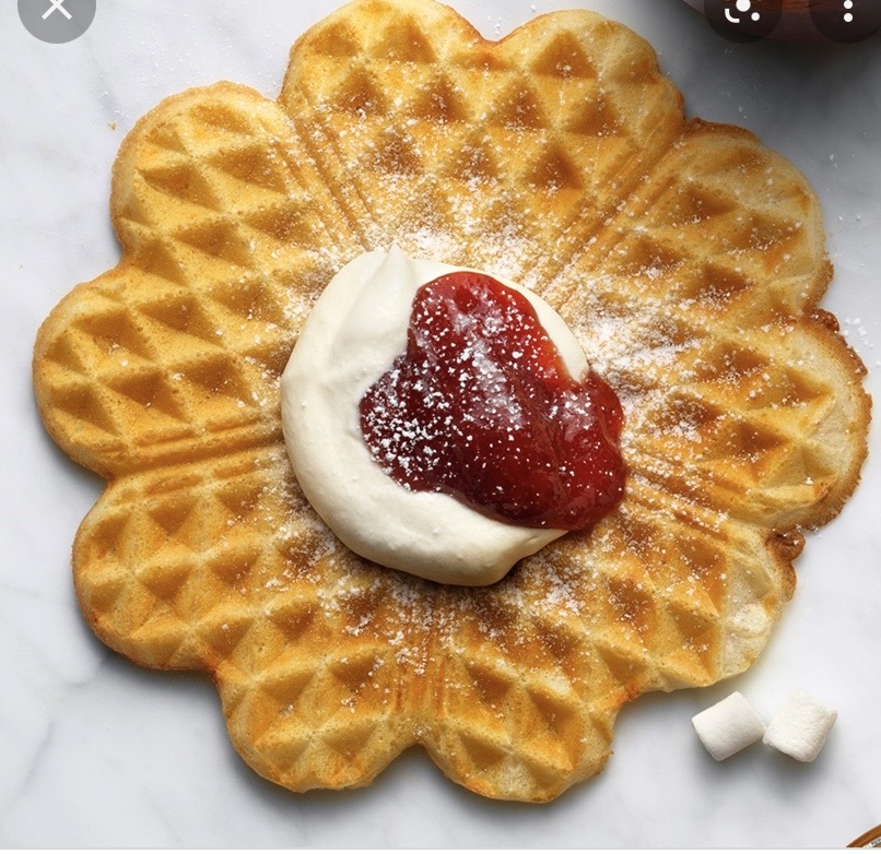 Våffelservering och tipspromenad