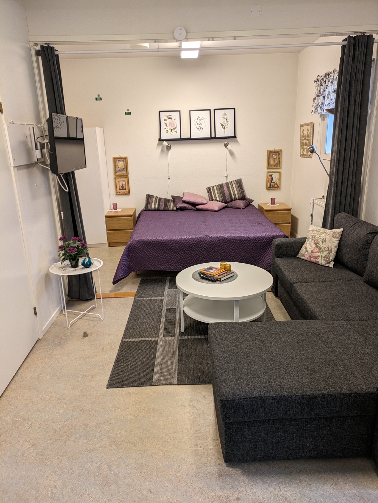 Interiörbild från övernattningslägenhet i Skövde