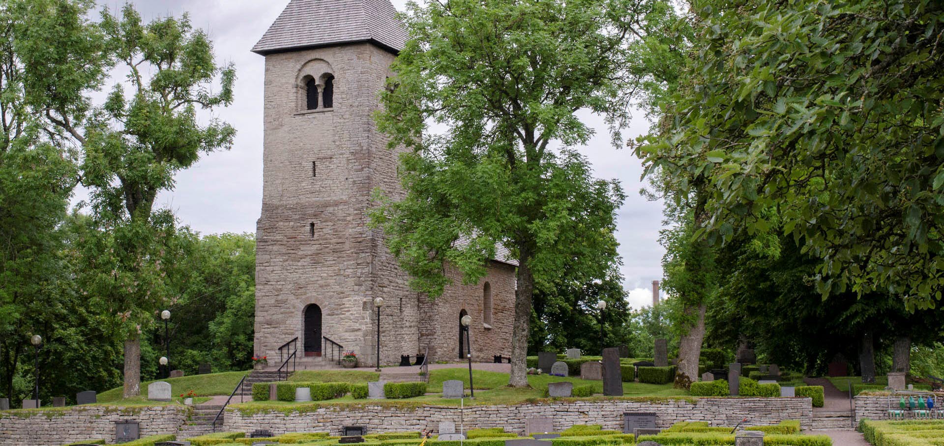 Våmbs kyrka