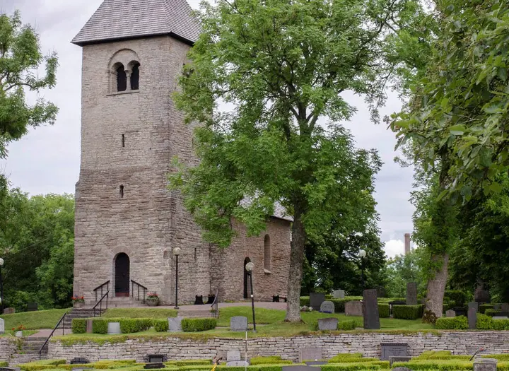 Våmbs kyrka