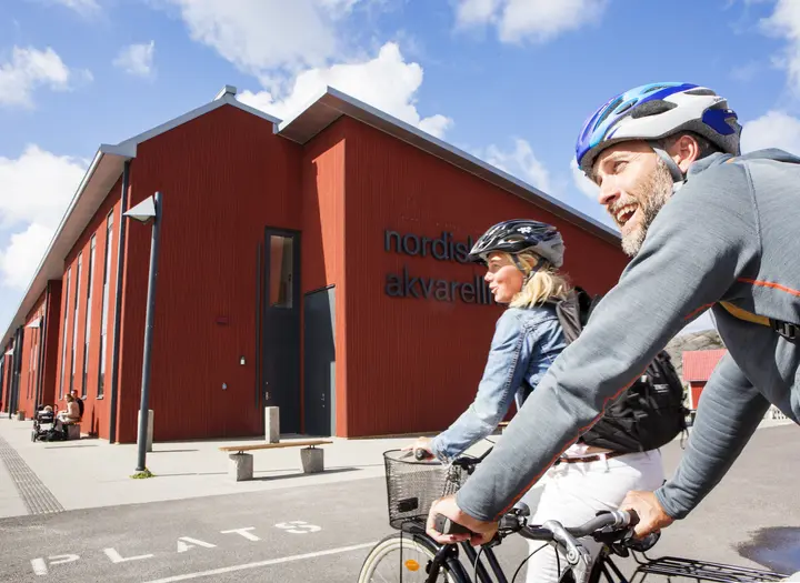 Vandra och cykla mellan Akvarellmuseet och Pilane