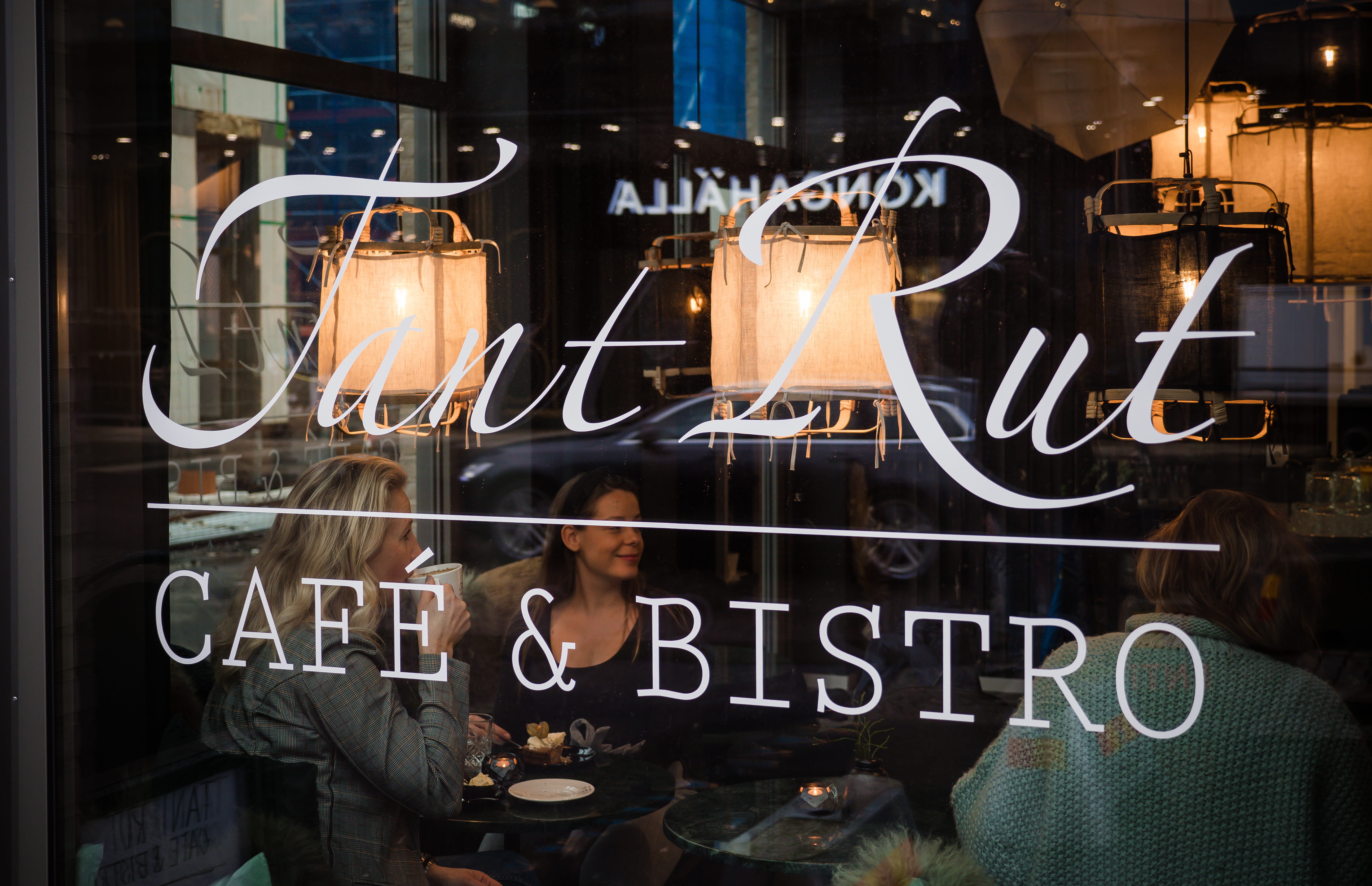 Tant Rut Café & Bistro