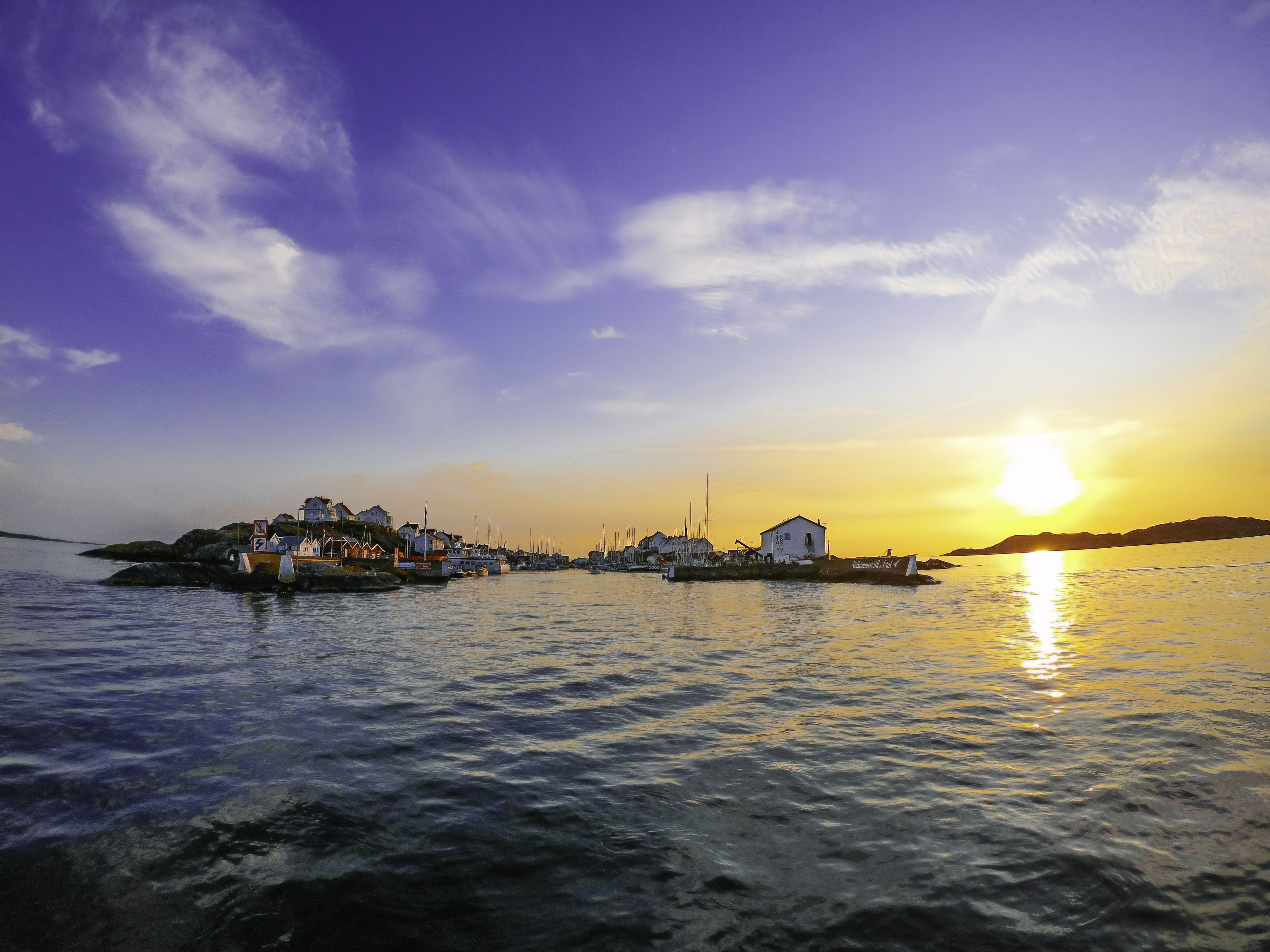 En bild över Åstol och Åstols rökeri