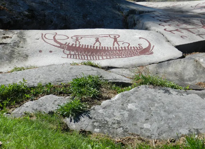 Hällristningar, Massleberg och Jörlov