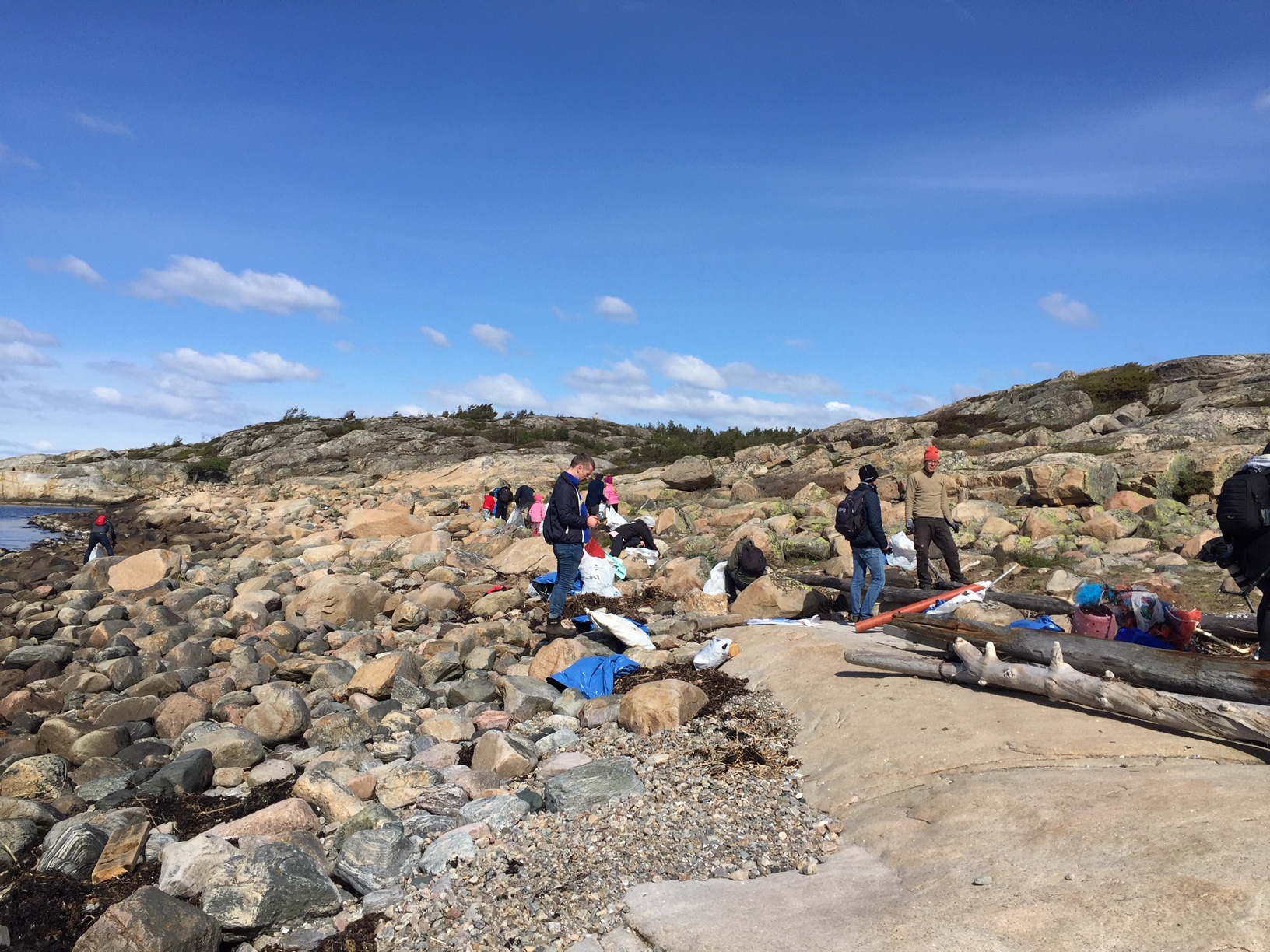 Mer än strandstädning