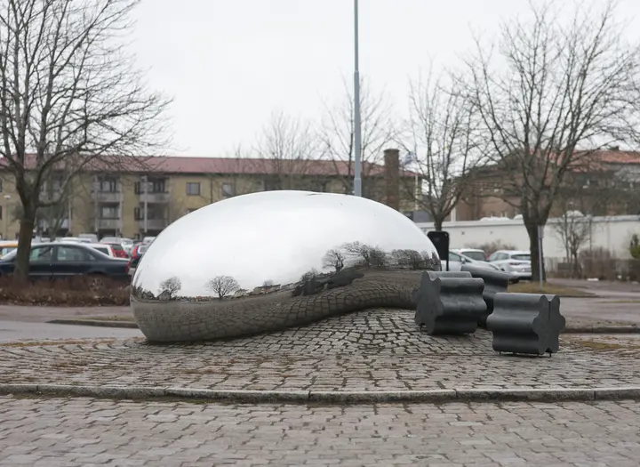 Clouds and Flower, Offecct nutid