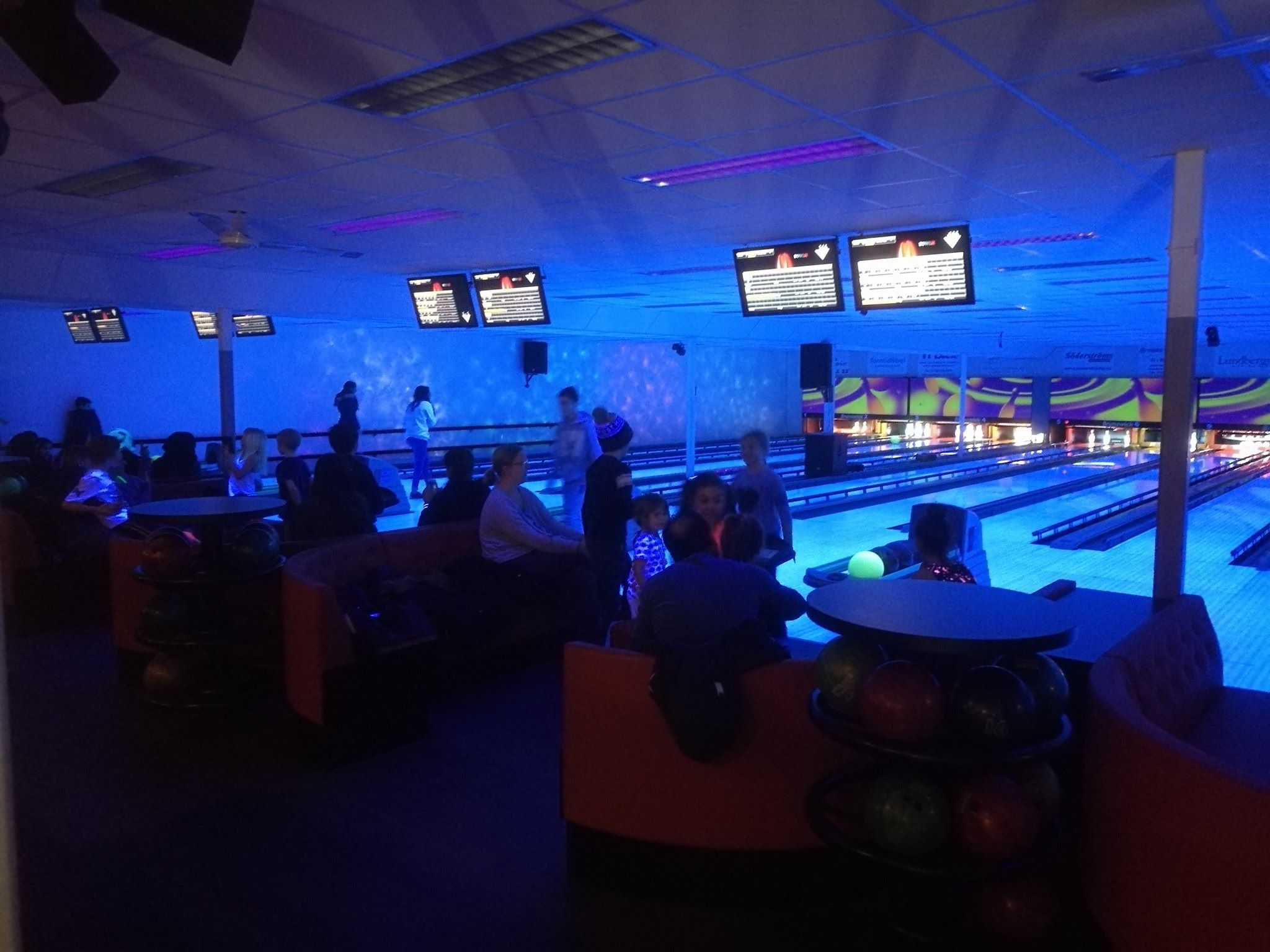 Kruset Bar & Bowling