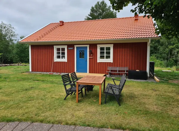 Charmig stuga på landet nära Tidaholm / Hökensås