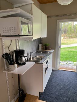 Interiör från ett litet kök.