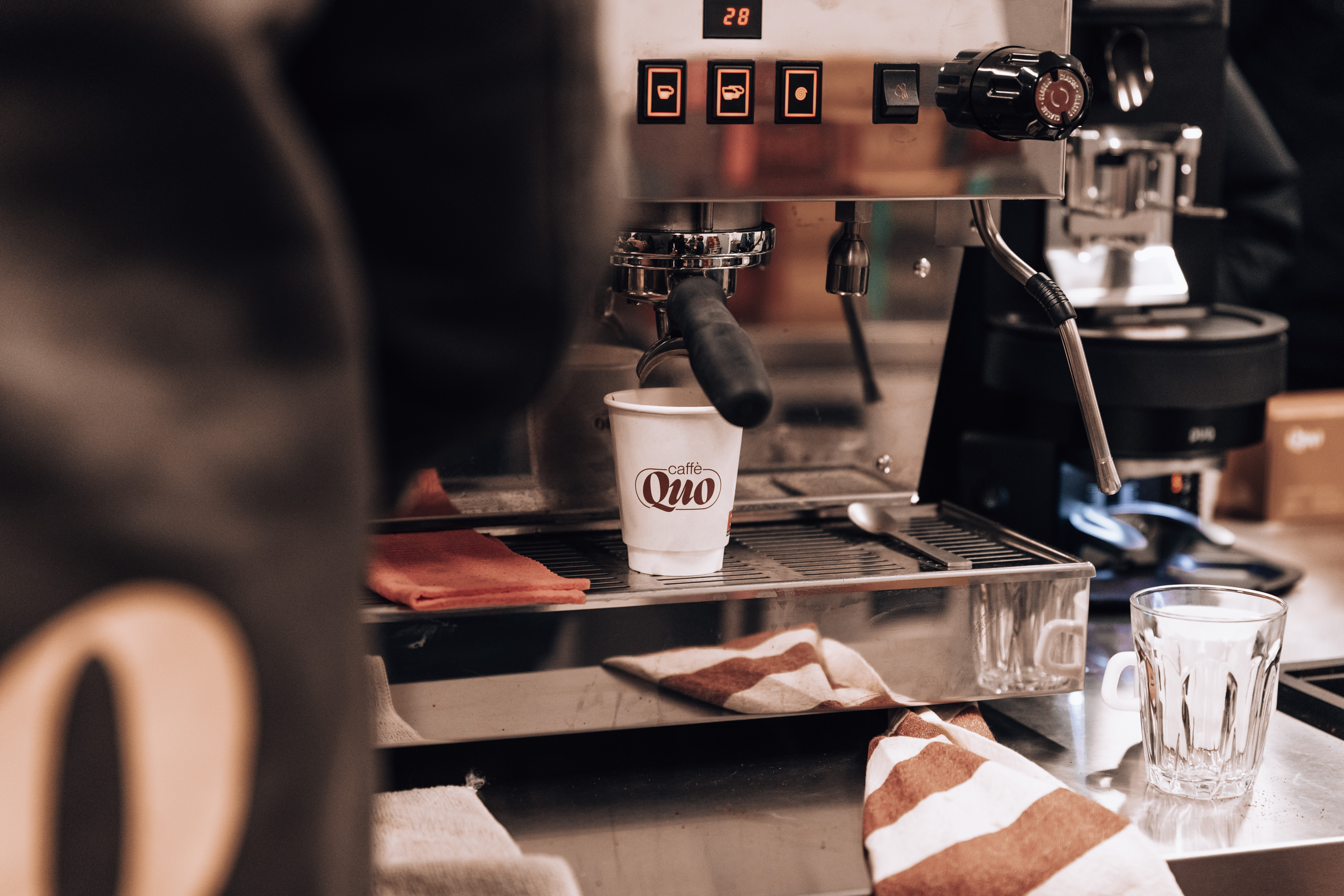 Quo coffe i skärhamn. Kafferosteri och café 